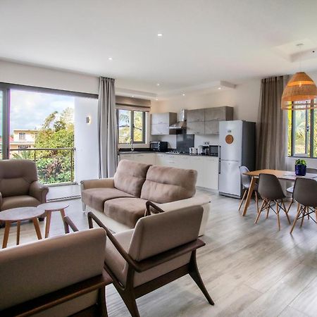 Mayfair Condo In Pereybere Pereybere Beach Bagian luar foto