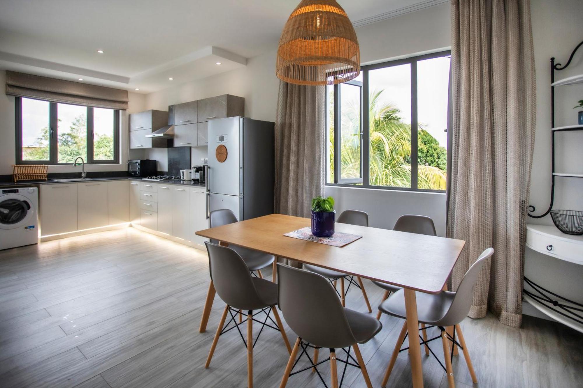 Mayfair Condo In Pereybere Pereybere Beach Bagian luar foto